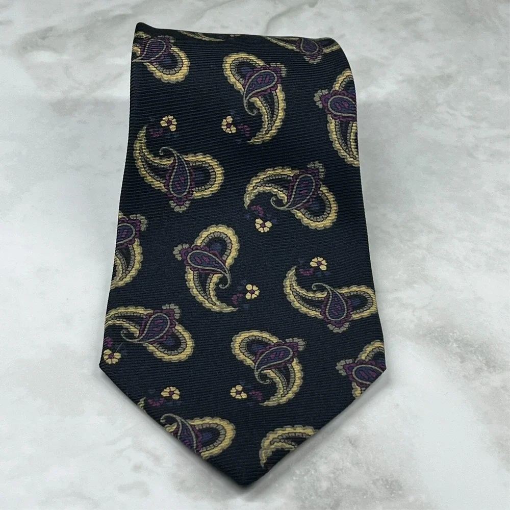 Gitman Bros Saks Fifth Ave Repp Silk Men's Necktie Paisley Black Purple USA‎